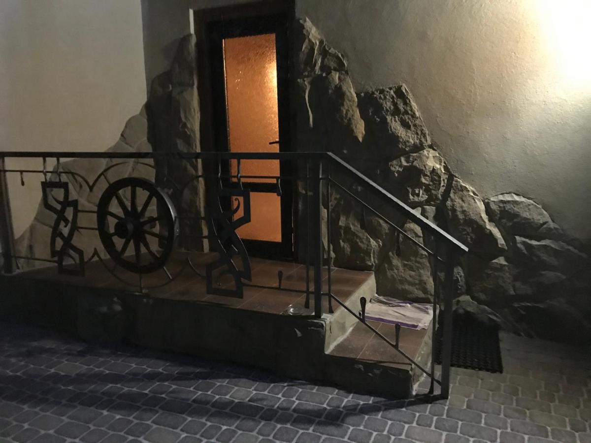Цісарка Villa Mykulychyn Bagian luar foto